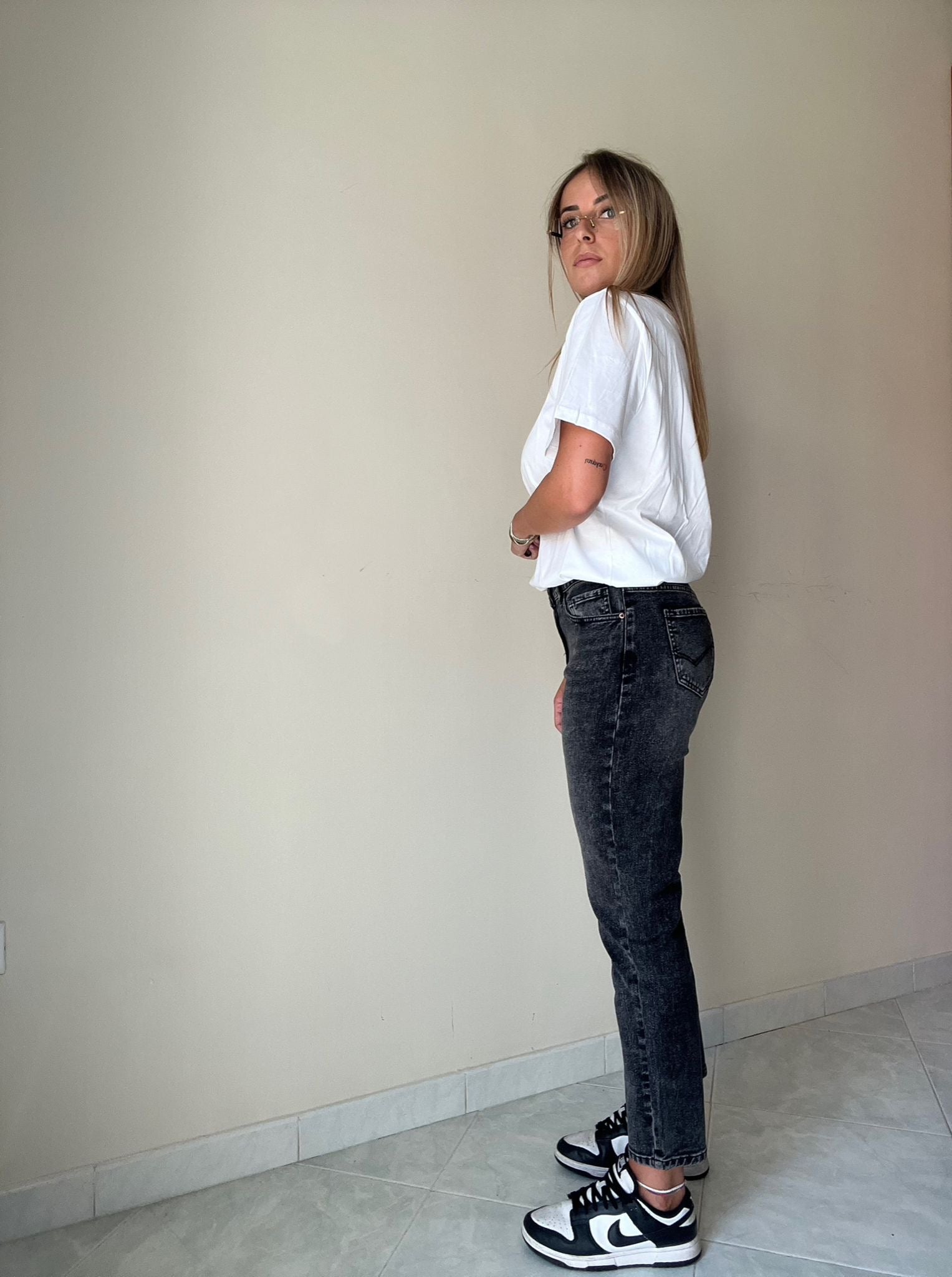 JEANS MOM FIT NERO