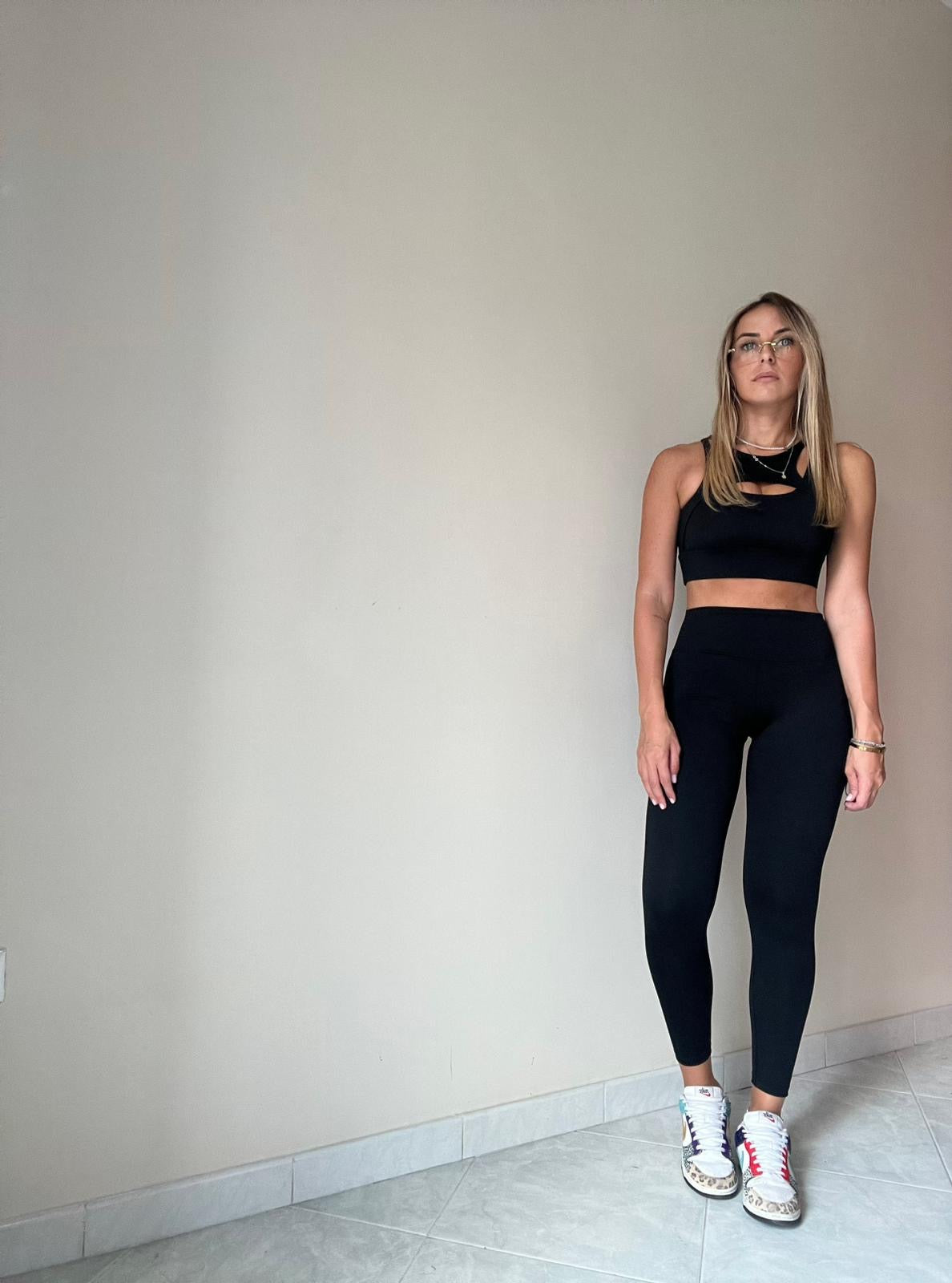 COMPLETO SPORTIVO - TOP E LEGGINGS