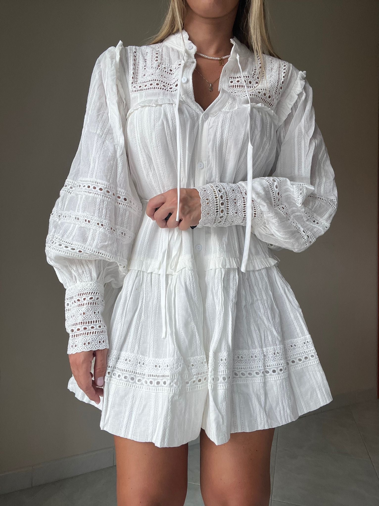 ABITO ROMANTIC WHITE