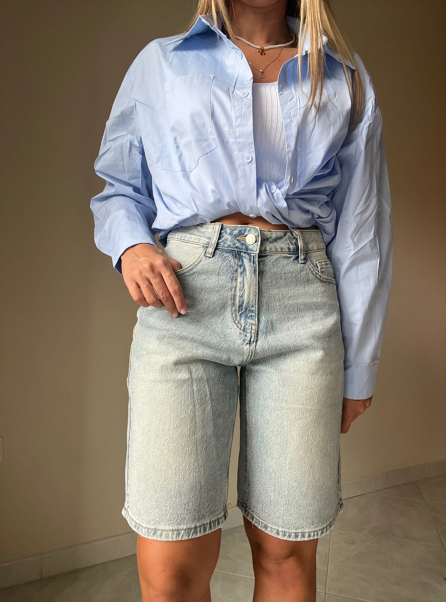 BERMUDA ESSENTIAL LIGHT DENIM